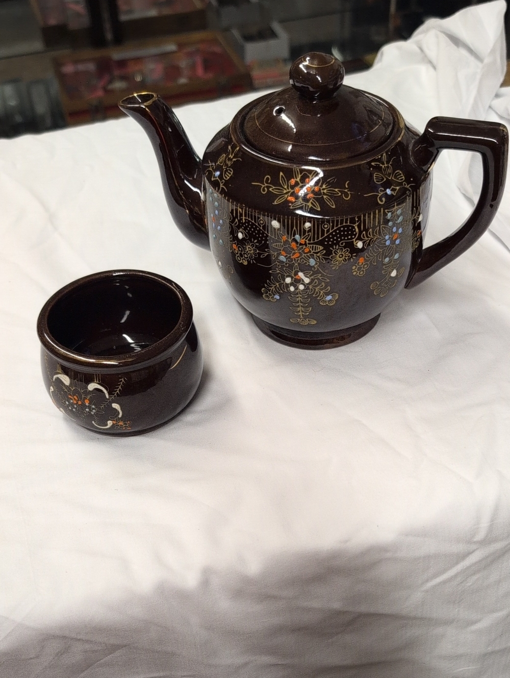 Japanese Brown Teapot With One Bowl